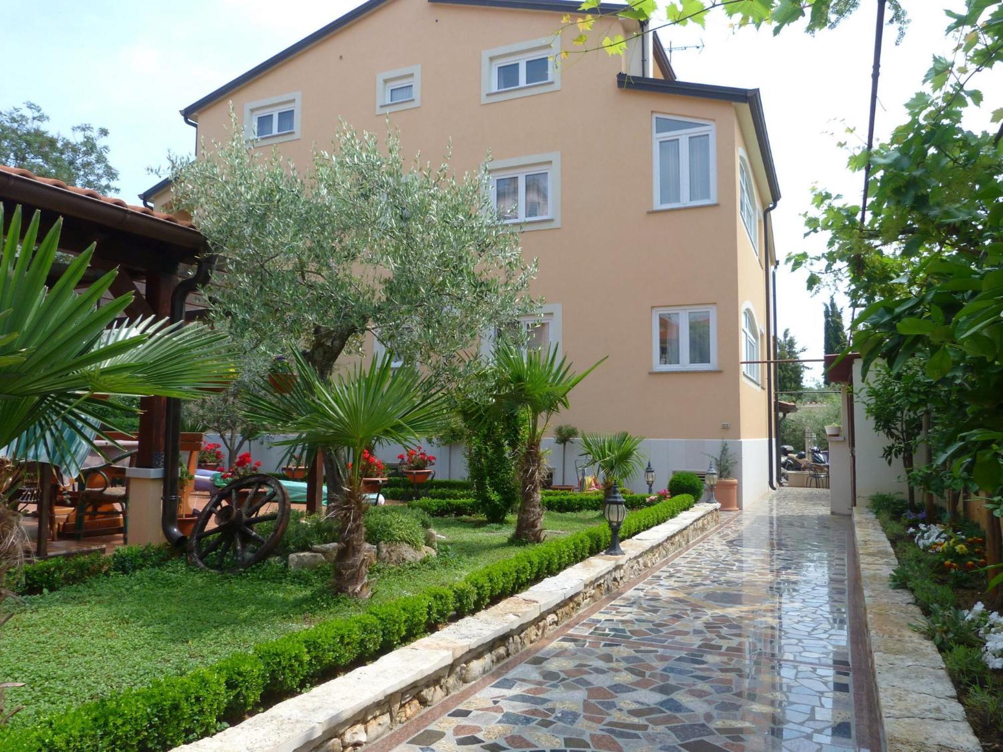 Apartments Villa Amfora Rovinj Luaran gambar